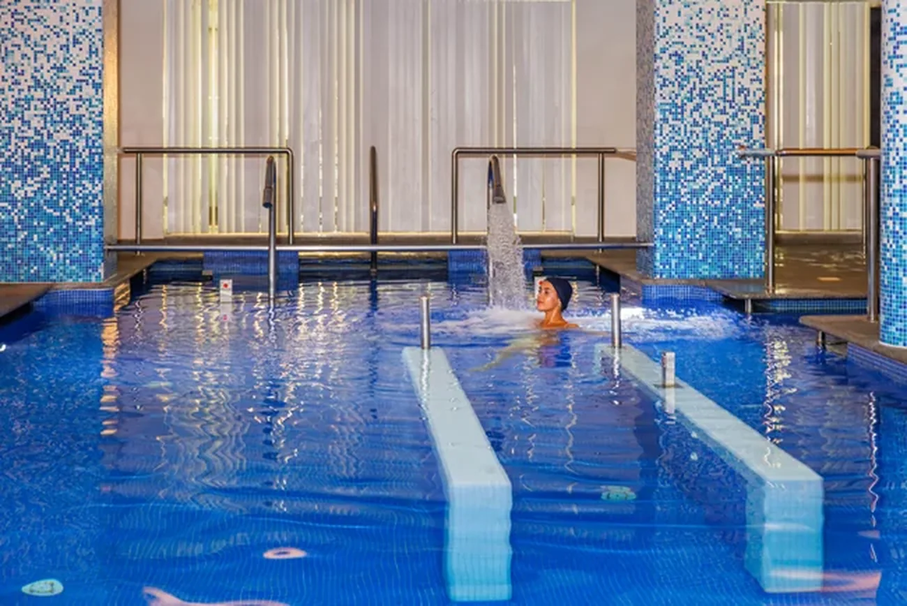 Soul Spa Hydrotherapy Pool & Water Cascades