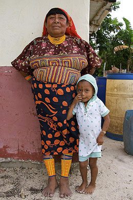 A Guna mother and her child