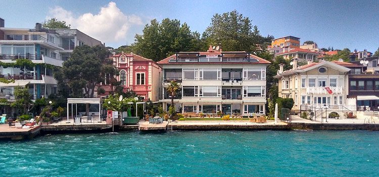 Beautiful Houses by the Water in Turkey