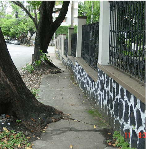 A sidewalk in Panama