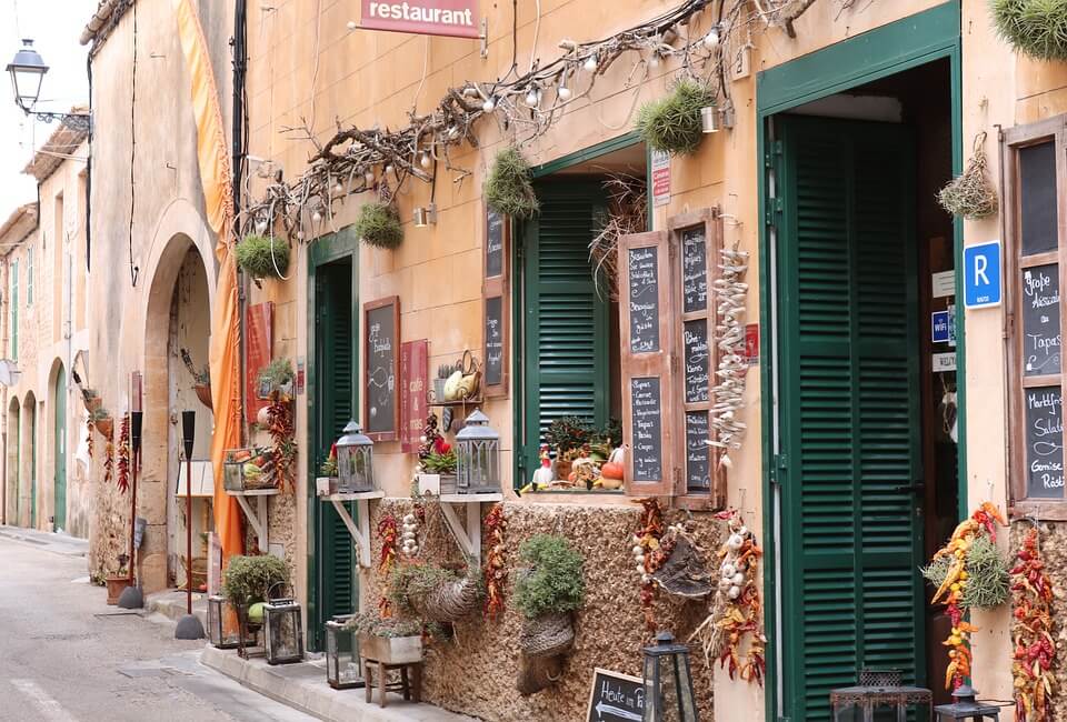 mallorca shops spain