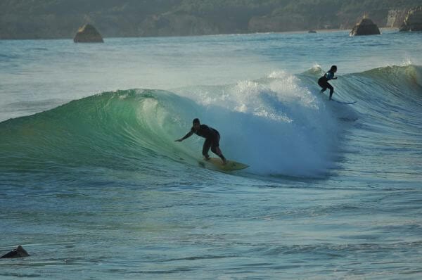 sagres surfing portugal