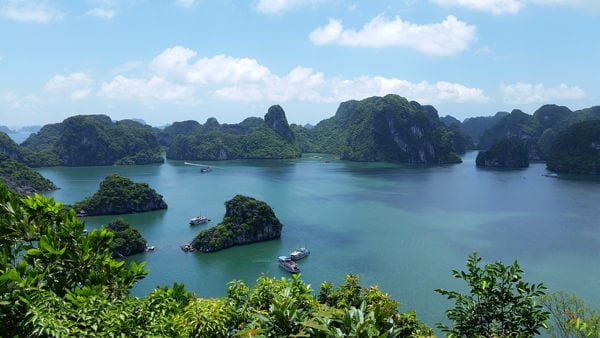 Halong Bay in Vietnam. A great option to enjoy a tropical climate in Asia