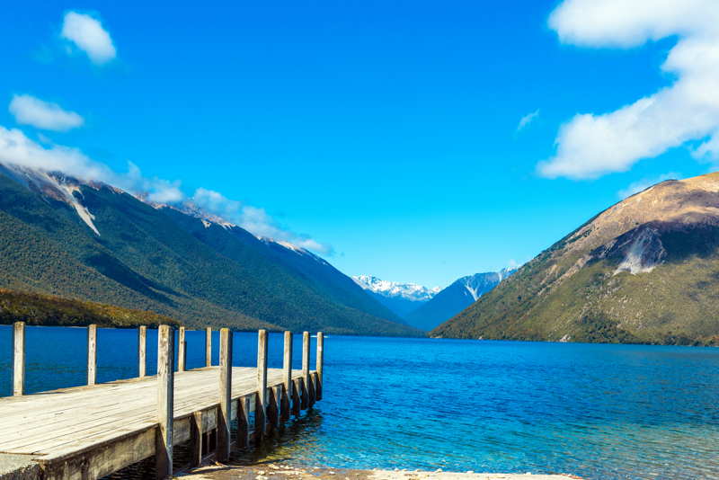 quiet lake in new zealand