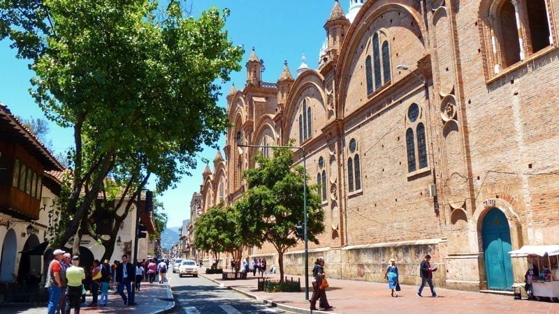 cathedral in cuenca ecuador