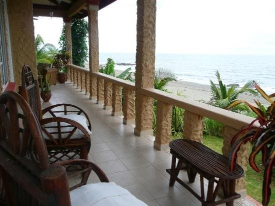 las tablas view of the beach