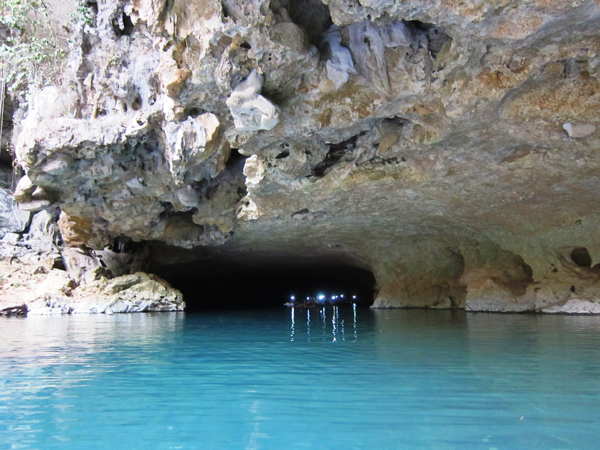 cave tubing in belize