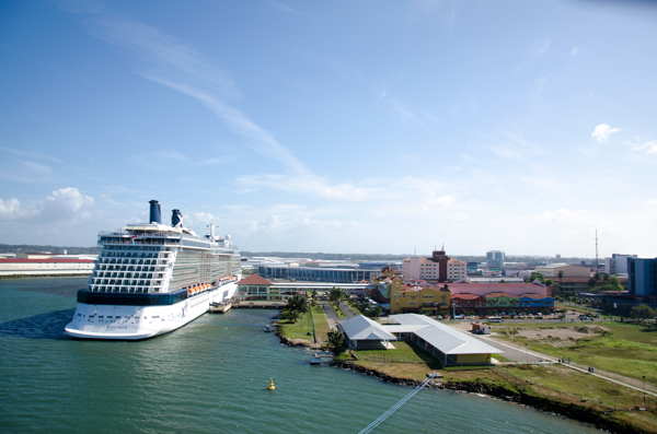 cruise ship colon panama