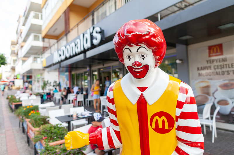 mcdonalds clown outside restaurant
