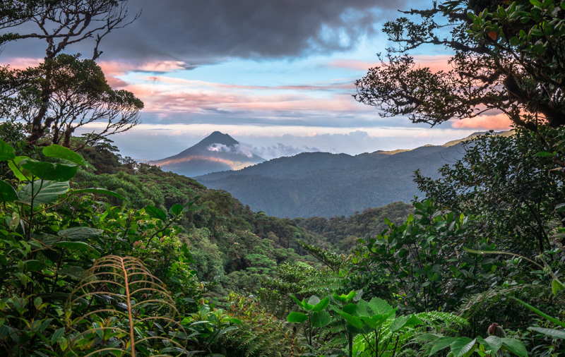 costa rica volcano