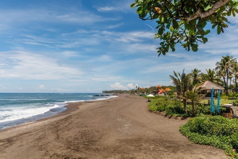 Explore Bali's Surfspots all around the island