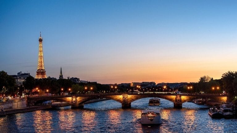 singles moving to france