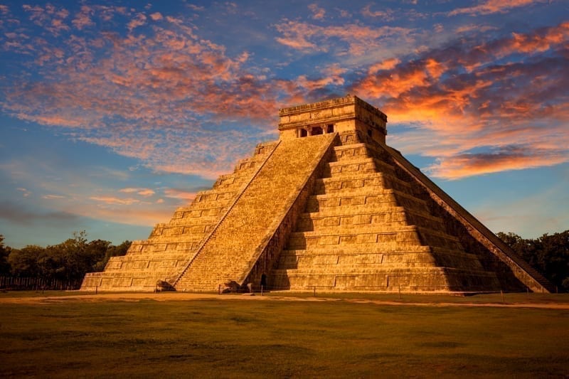 Kukulkan temple, Chichen Itza, México