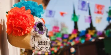 halloween traditions dias de las muertos