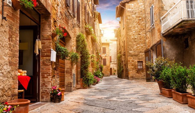 Colorful street in Pienza, Tuscany. Italy facts