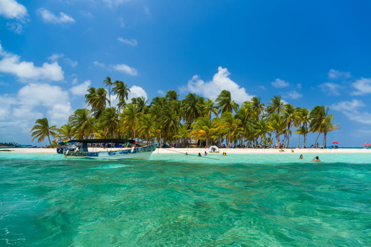 San Blas island beach