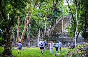 People in a Belize tour