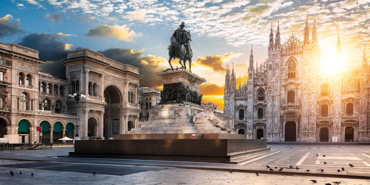 Duomo at sunrise, Milan, Italy
