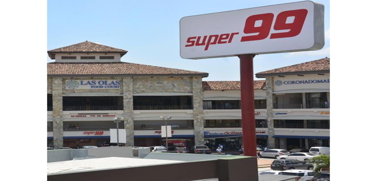 Super 99, a grocery store in Coronado, Panama