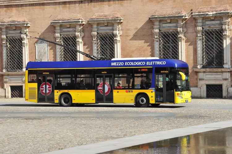 Trolleybus in front of Palazzo Ducale (Ducal Palace), Piazza Roma, Modena, Italy