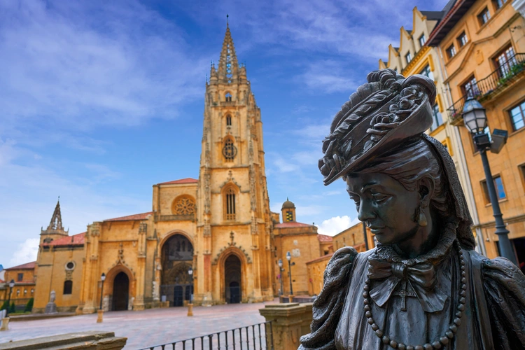 Oviedo Cathedral and Regenta statue in Asturias. oviedo spain. asturias