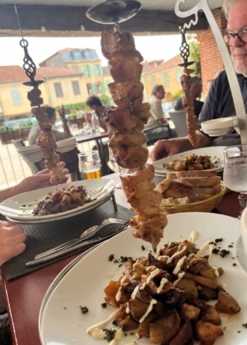 Chicken on a rapier, a specialty of La Taverne De d’Artagnan. life in france