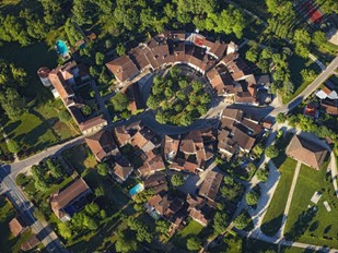 Fourcès from above.