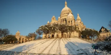 Paris monument montmartre