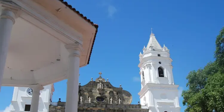 Blue skies in Casco Viejo, Panama. In the background is Panama's Metropolitan Cathedral. retire in panama
