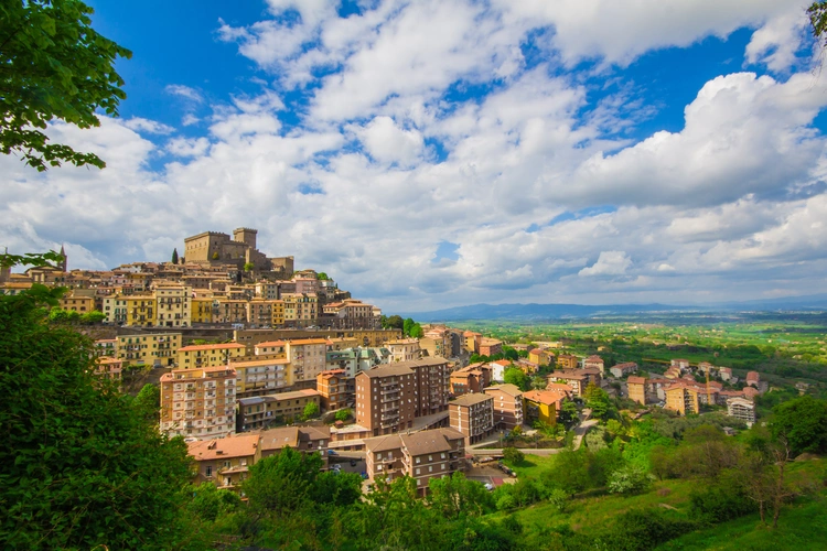 Soriano nel Cimino: antico borgo medievale in Lazio, Italy