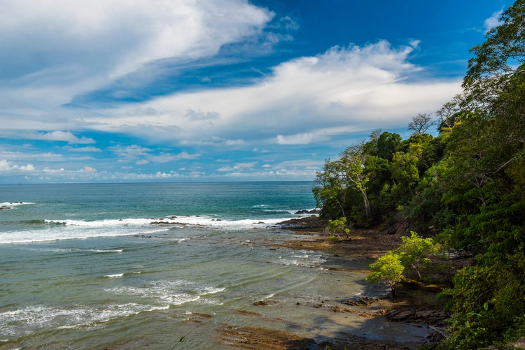 View of a beach in Dominical Costa Rica