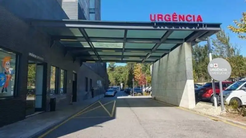 Entrance to the emergency department of a hospital in Portugal.