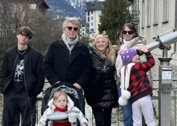 Lief Simon and Kathleen Peddicord pose with their family during a winter trip to Chamonix in 2025.