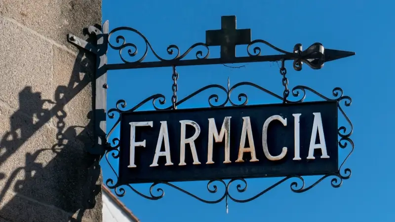 Spanish Pharmacy Sign