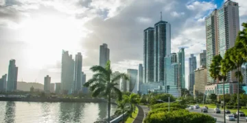 Panama Skyline - Cinta costera - City and harbor - modern city - city with skyscraper