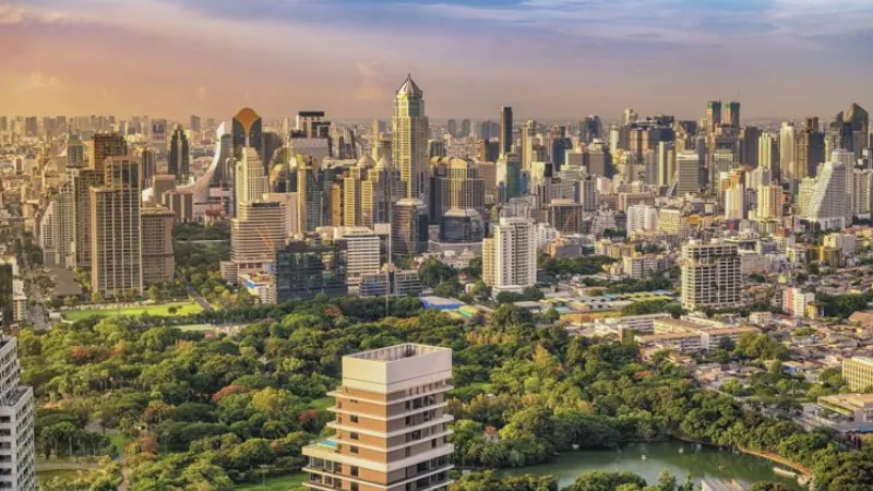 City skyline of skyscraper at Bangkok downtown and Lumpini Park