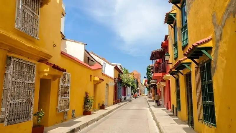 Typical street scene in Cartagena, Colombia