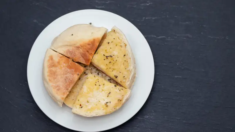 Round bolo do caco bread