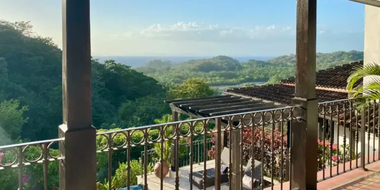 Los islotes view