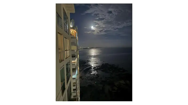 The view from Cris and Reneé’s window at night…