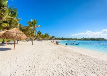 Akumal beach - paradise bay Beach in Quintana Roo, Mexico - caribbean coast