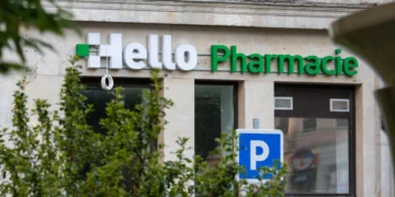 moving to France with a pre-existing condition