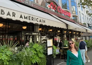 Kathleen Peddicord outside Bar Américain in Paris.