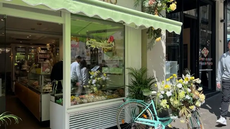 Macarons shop in paris