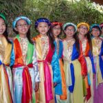 Vietnamese girls in traditional clothing.
