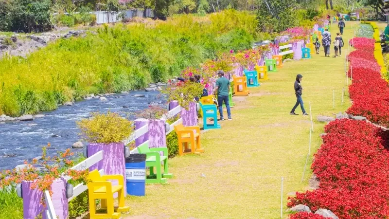Panama Boquete people on the banks of the Caldera river