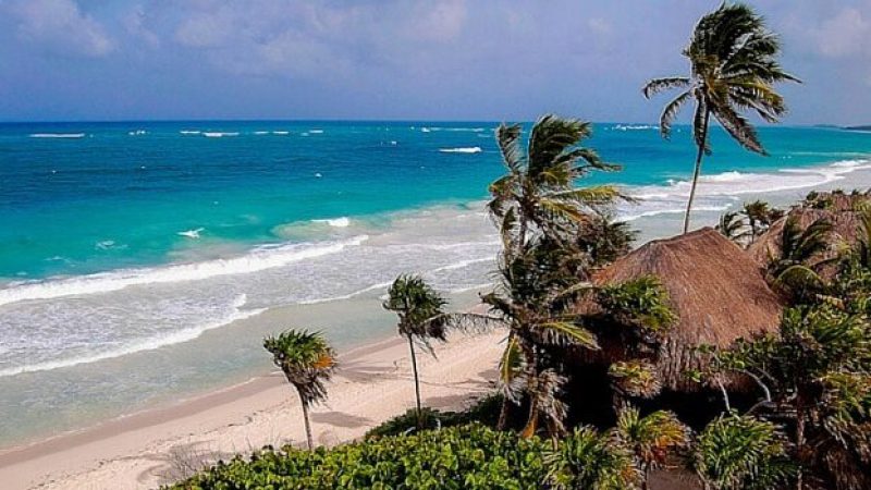 Calm weather and a tropical climate in Mexico