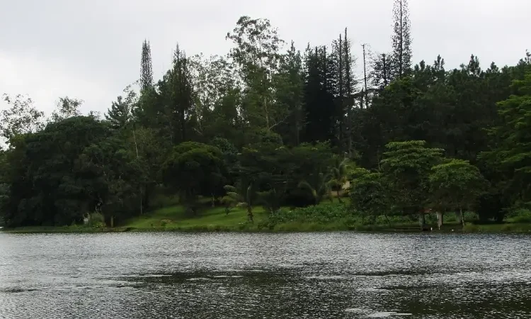 Lago Cerro Azul