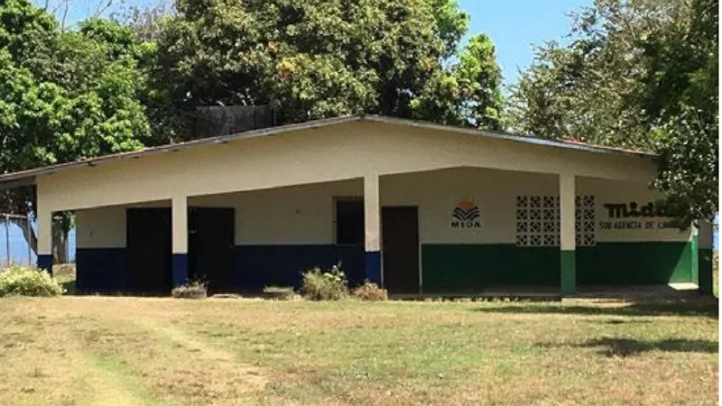 Centro De Salud Limones