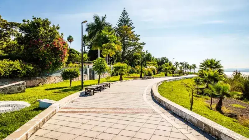 The broad paved malecon in Ajijic Mexico